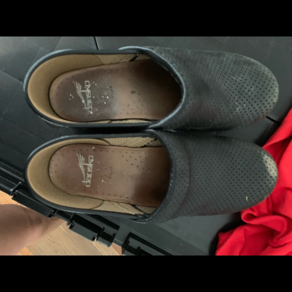 Perforated Dansko cloys Size 39. Vegan.